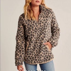 NWOT Abercrombie -Soft A&F Collection - Sherpa Leopard Half zip